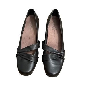 Clarks Leather Comfort Dress Pumps Heels Black Knot Detail Size‎ 9.5